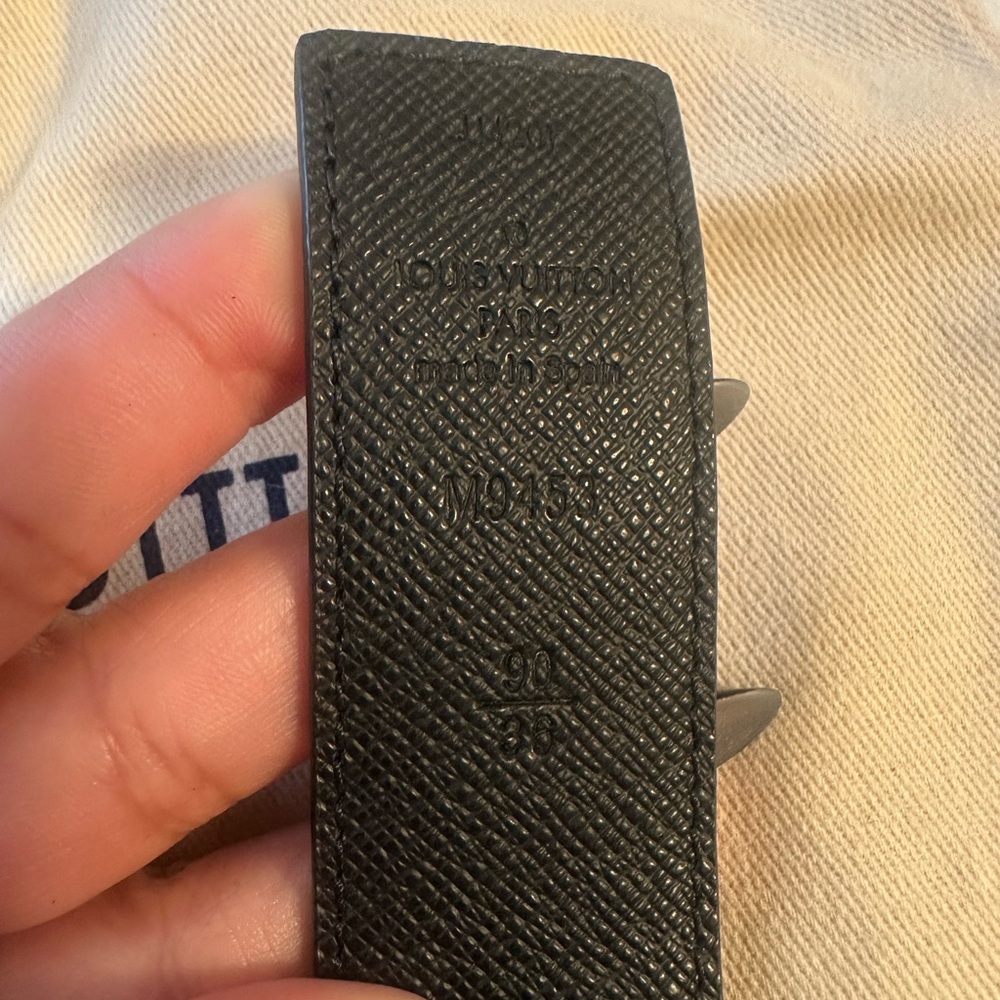 Louis Vuitton Initiales 30mm Reversible Belt - Picture 5 of 7